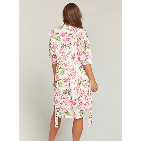 Show me You Mu-Mu Floral Brie Robe - Picture 4 of 6